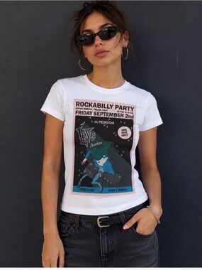 NWT Love Moschino T shirt